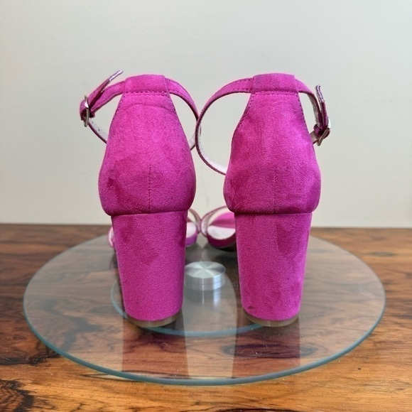 BANDOLINO Women's Armory Dress Sandals - Magenta Faux Suede - Picture 11 of 16